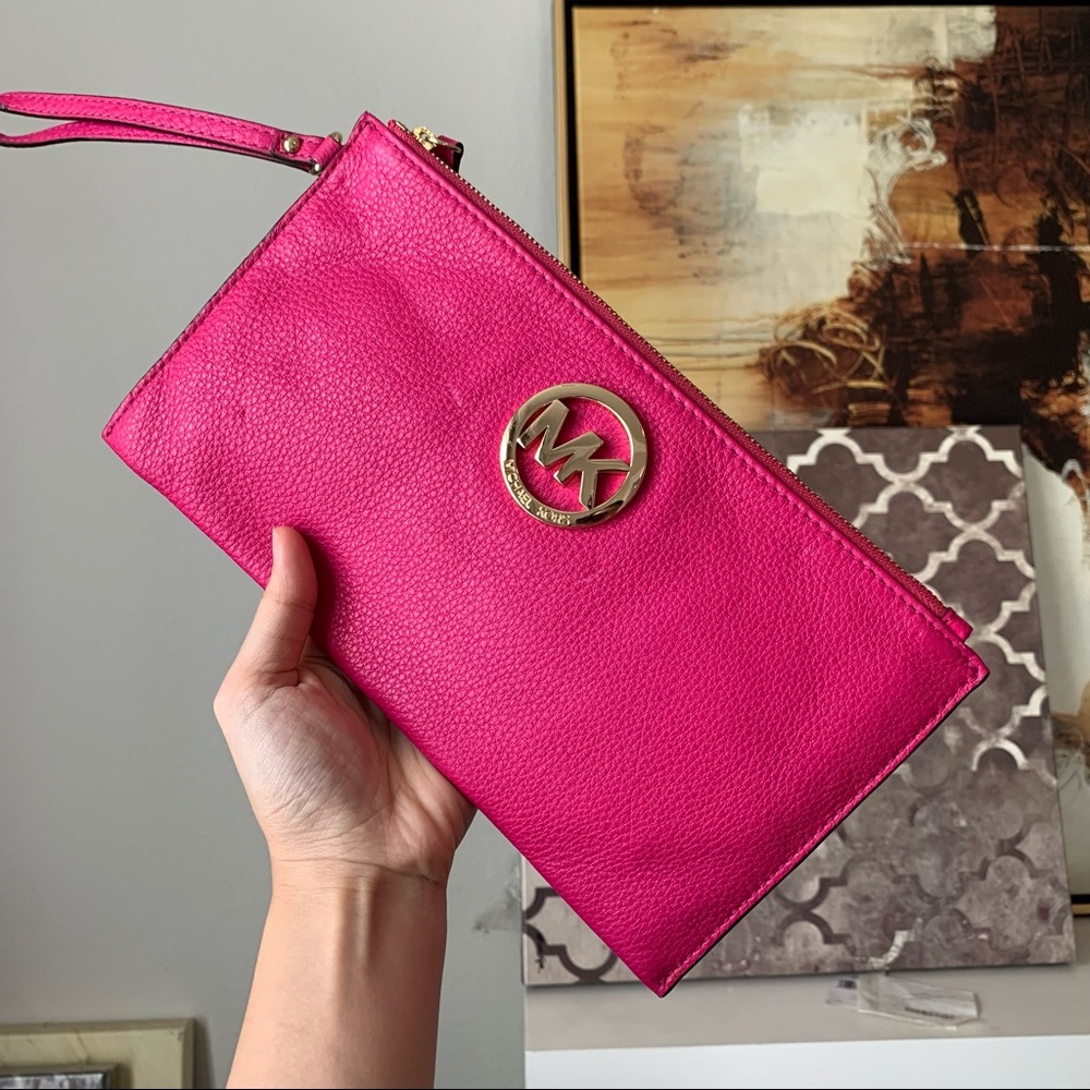 NWT MICHAEL KORS 35S3GFTW3L Fulton Pink Pebbled Leather Wristlet Purse Gold Hdwr